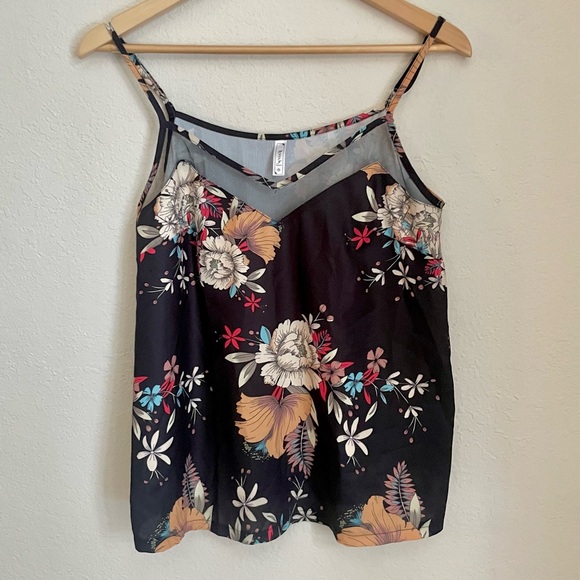 🍂 Floral V-Neck Cami with Mesh Detail - Picture 1 of 2